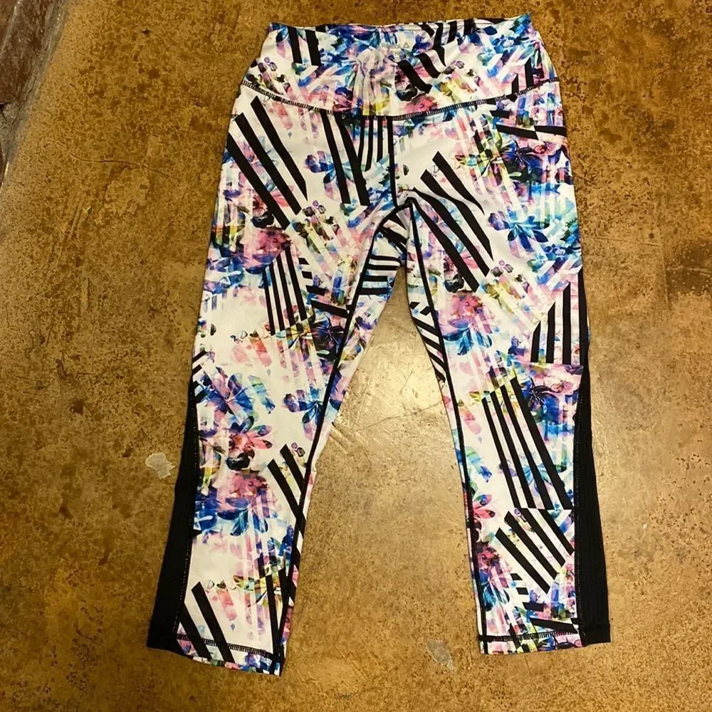 REEBOK high waist floral and stripes Capri‎ workout running leggings